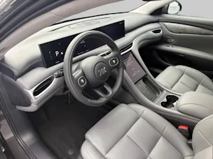 MG IM5 100 kWh Performance 20 4WD