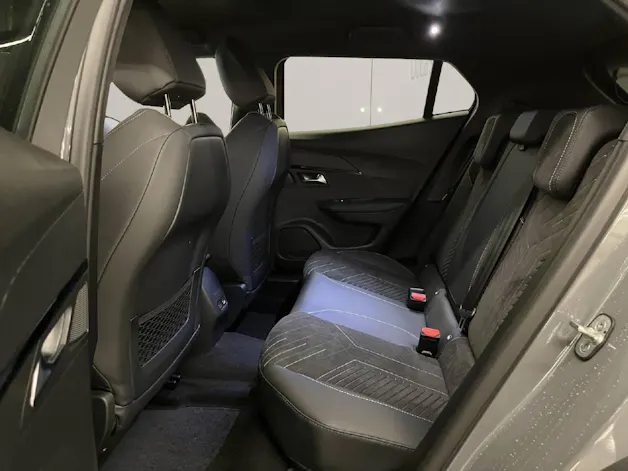 Peugeot 2008 1.2 Hybrid 145 GT