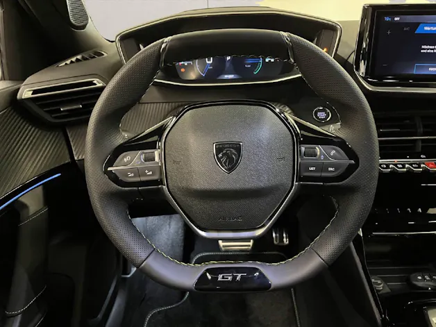 Peugeot 2008 1.2 Hybrid 145 GT