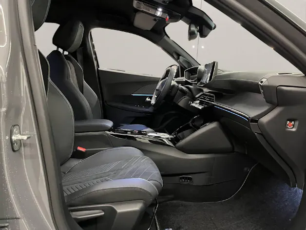 Peugeot 2008 1.2 Hybrid 145 GT