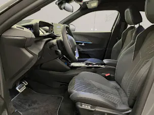 Peugeot 2008 1.2 Hybrid 145 GT