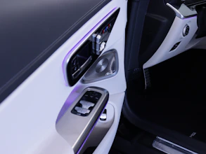 https://vehicle.imgix.net/4341232/09a6d0d4-3ee8-43f0-8cab-efe8ced70f40.JPG