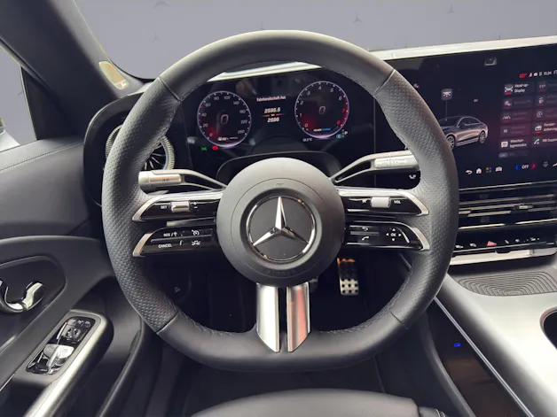 Mercedes-Benz CLA 220 AMG Line 4matic - Neues Modell