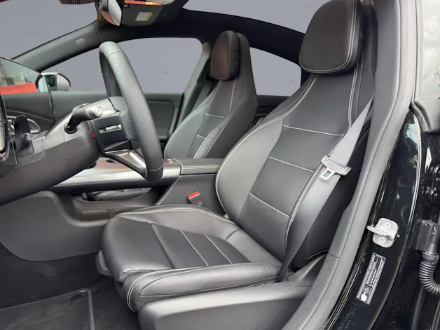 Mercedes-Benz CLA 220 AMG Line 4matic - Neues Modell