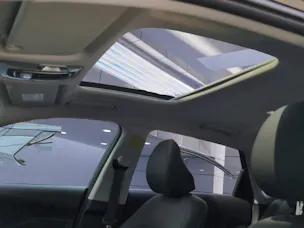 Hyundai KONA 1.6 GDi Hybrid Vertex Swiss Edition