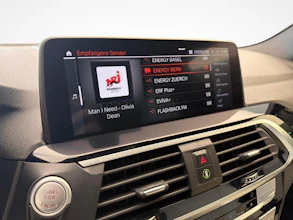 https://vehicle.imgix.net/4341554/22987b36-72b4-4b0c-a0bb-7aa76aa5c17a.jpg