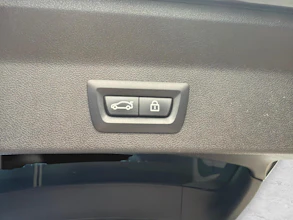 https://vehicle.imgix.net/4341554/596d533b-7b02-48fd-98ce-628409507f93.jpg