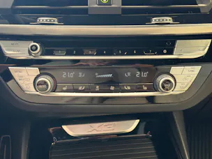 BMW X3 20d xDrive paddles
