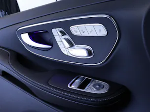 Mercedes-Benz V 300 d Swiss Ed. lang 4matic Van