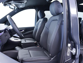 Fahrzeugbild MERCEDES-BENZ V 300 d Swiss Ed. lang 4matic Van