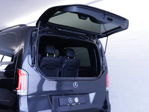 Fahrzeugbild MERCEDES-BENZ V 300 d Swiss Ed. lang 4matic Van