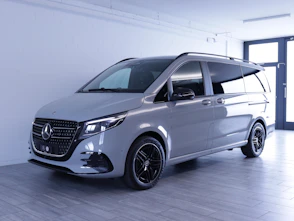 Fahrzeugbild MERCEDES-BENZ V 300 d Swiss Ed. lang 4matic Van