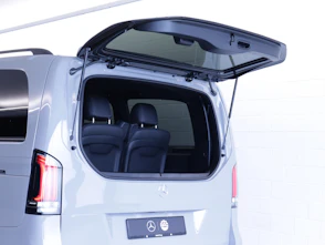 Fahrzeugbild MERCEDES-BENZ V 300 d Swiss Ed. lang 4matic Van