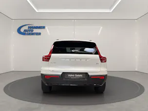 Volvo XC40 2.0 B4 MH Plus Dark