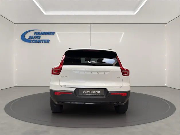 Volvo XC40 2.0 B4 MH Plus Dark