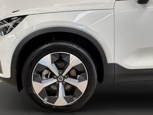 Volvo XC40 2.0 B4 MH Plus Dark