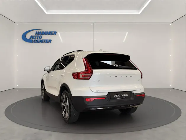 Volvo XC40 2.0 B4 MH Plus Dark