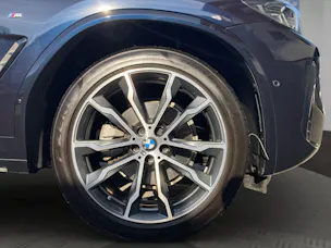BMW X3 20d xDrive paddles
