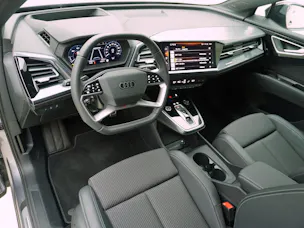 Audi Q4 e-tron 55 S line quattro