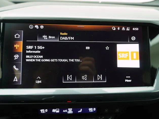 Audi Q4 e-tron 55 S line quattro