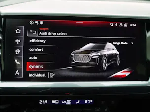 Audi Q4 e-tron 55 S line quattro