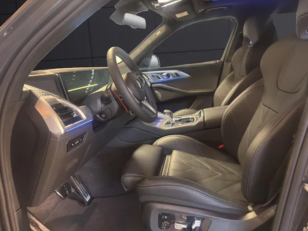 BMW XM 50e Plug-in Hybrid