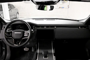 Fahrzeugbild LAND ROVER Range Rover Velar 2.0 P400e Belgravia Edition