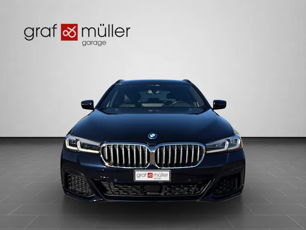 BMW 530e xDrive paddles