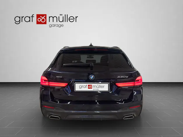 BMW 530e xDrive paddles