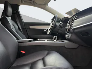 Volvo V90 2.0 B4 Momentum
