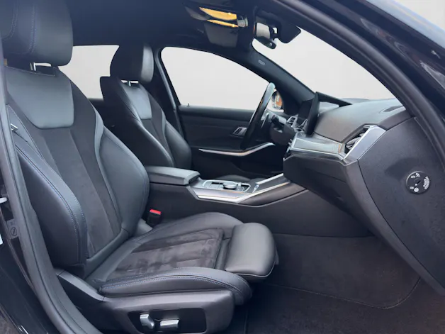 BMW 320e xDrive Touring