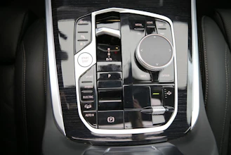 https://vehicle.imgix.net/4341898/e13ad328-d970-4f3e-b99e-5feb25fdcee7.jpg