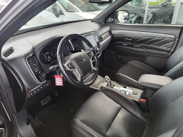 Mitsubishi Outlander 2.4 PHEV Sport 4x4