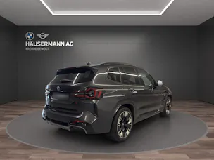 BMW iX3 IMPRESSIVE