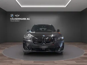 BMW iX3 IMPRESSIVE
