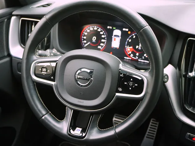 Volvo XC60 2.0 B5 MH R-Design AWD