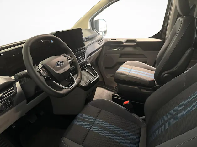 Ford Tourneo C Bus 320 L1 2.0 EcoBlue 170 Sport 4x4