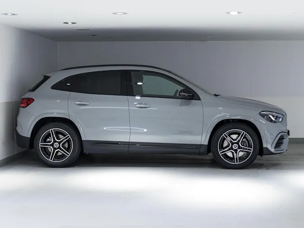 Mercedes-Benz GLA 250 4MATIC Swiss Star