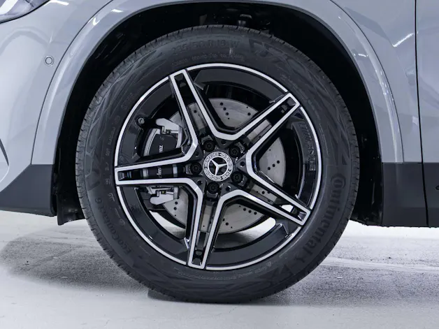 Mercedes-Benz GLA 250 4MATIC Swiss Star