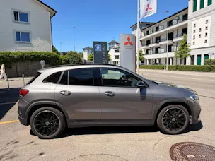 Mercedes-Benz GLA 250 AMG Line 4matic