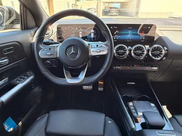 Mercedes-Benz GLA 250 AMG Line 4matic