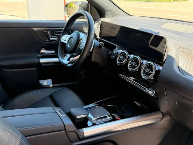 Mercedes-Benz GLA 250 AMG Line 4matic