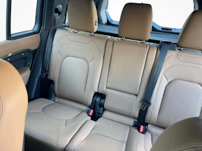 Fahrzeugbild LAND ROVER Defender 110 3.0 D I6 350 X-Dynamic HSE