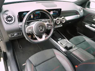 Mercedes-Benz GLB-Klasse GLB 250 AMG Line 4matic
