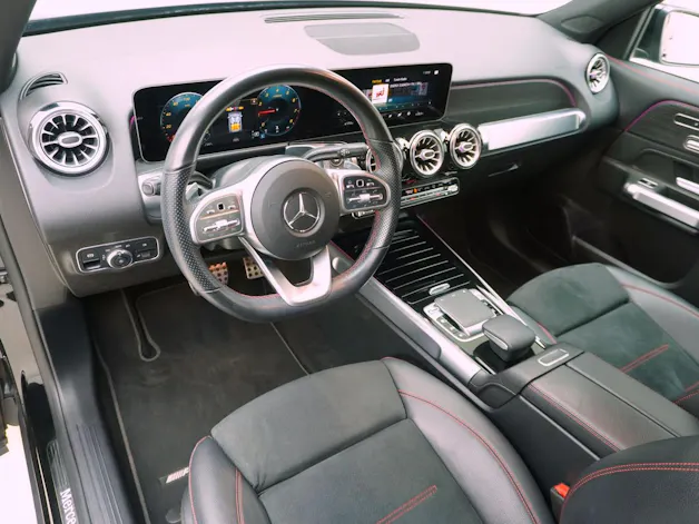 Mercedes-Benz GLB-Klasse GLB 250 AMG Line 4matic