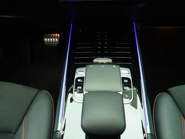 Mercedes-Benz GLB-Klasse GLB 250 AMG Line 4matic