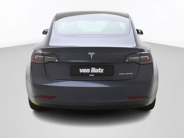 Tesla Model 3 Long Range Dual Motor AWD