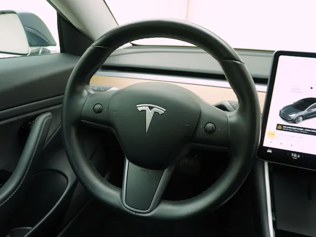 Tesla Model 3 Long Range Dual Motor AWD