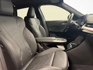 BMW X1 25e xDrive paddles