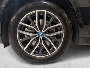 BMW X1 25e xDrive paddles